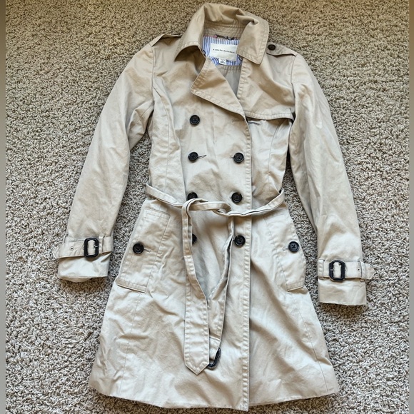 Banana Republic Jackets & Blazers - Banana Republic petite trench coat